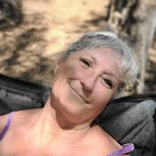 Debbie Cahoon (@bigbeardebbie)