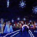 Make a grand first impression this season 🎄 Our 17ft Waving ...