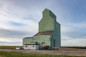 Grain Elevator In Brant Alberta Photo By Steve Boyko Iconic Buildings Old Barns Landscape Photos
