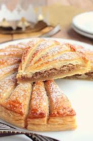Galette Des Rois A La Frangipane De Noisette 3 Recette Galette Des Rois Galette Des Rois Frangipane Recette Galette