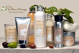 Au Pays De La Fleur D Oranger Propose Une Ligne De Cosmetique Et De Parfum Base Sur Les Notes Florales Pures Et Authentiques Qui Sont Si Representat