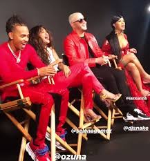 Selena Gomez On The Recording Set Of The Taki Taki Music Video Selena Gomez En El Set De Grabacion Del Video Musical Taki T Selena Gomez Music Photo Hollywood