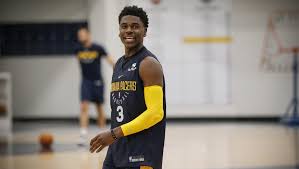 His shoe size is 15 us. Pacers Rookie Aaron Holiday Is Youngest Of Three Nba Brothers