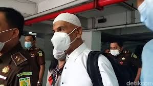 Jelang persalinan zaskia sungkar, mark sungkar terlibat kasus korupsi?? Zrprczsise3ulm