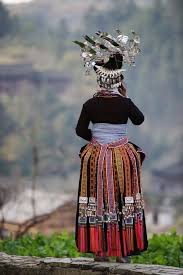 709aef68f29fa9b4f17b72b8b89a8438 Jpg 600 900 Fashion Traditional Outfits Traditional Fashion
