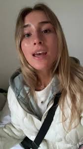 ROBYN SINCLAIR (@robynh0od)