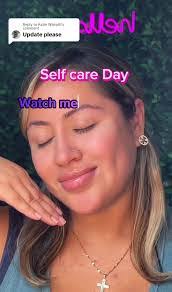 Katie Walrath's Instagram, Twitter & Facebook