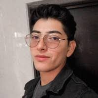 Anahi Buenrostro's Instagram, Twitter & Facebook