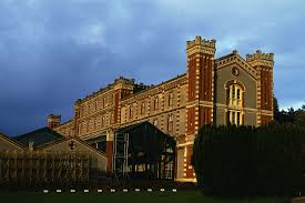 Visit The Great Champagne Cellars In Reims Epernay And Troyes Troyes Champagne France Epernay