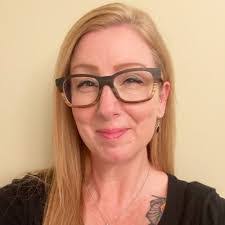 Heather Dietrich's Instagram, Twitter & Facebook