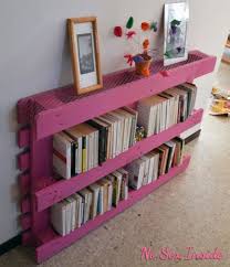 5 Bibliotheques Originales Faire Soi Meme Meuble A Fabriquer Soi Meme Bibliotheque En Palette Meuble Palette