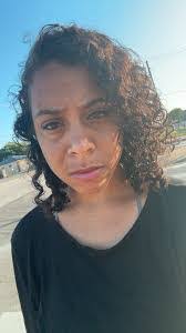 Starlyn Robinson's Instagram, Twitter & Facebook