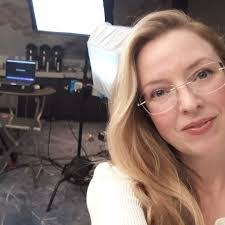 Sheila Hoffman's Instagram, Twitter & Facebook