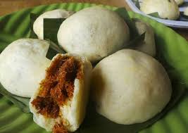 Berikut beberapa resepnya yang bisa kamu tiru, seperti yang dilansir brilio.net dari 1. Resep Gembong Summap Kutai Isi Kinca Bakpao Inti Kelapa Gula Merah Oleh Umm Zahrazka Cookpad