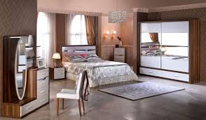 Mondi vienna yatak odası takımı modeli ve fiyatları vienna yatak odası takımı ile kendinize saray görünümlü bir alan oluşturabilirsiniz. Castano Yatak Odasi Takimi Outlet Mobilya Modelleri