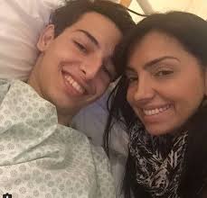 Se levarmos em conta a mensagem que o filho da cantora gospel eyshila, uma das mais famosas do brasil, recebeu, compartilhou e já deletou, infelizmente, quando a. Morre Matheus Oliveira Filho Da Cantora Eyshila Entretenimento R7 Famosos E Tv