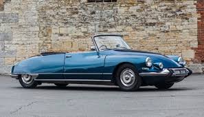 This new line of front wheel drive cars were powered by a 1.9l inline four engine, and was offered with disc brakes, as well. Citroen Ds19 M Decapotable By Chapron Rh Citroen