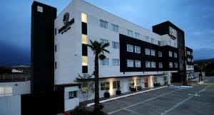 It offers 24 front desk service, newspapers and an outdoor pool. Hotel Hilton Garden Inn Queretaro Queretaro Trivago Com Mx