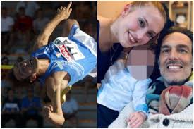 Il salto triplo è una specialità sia maschile che femminile dell'atletica leggera, in cui gli atleti, dopo una rincorsa, raggiungono una zona di battuta da dove effettuano tre balzi consecutivi cercando di atterrare il più lontano possibile. Alessandro Talotti Non Ce L Ha Fatta Muore A 40 Anni Il Campione Del Salto In Alto Buonanotte Angelo Mio Il Riformista