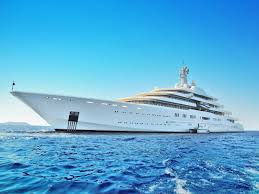 Jeff bezos is in hot water with amazon employees on twitter right now. Yacht News Infos Von Business Insider