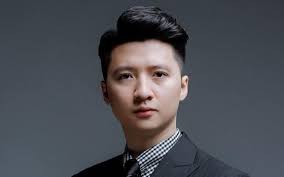 chồng cũ giảng viên Âu Hà My cũng từng nổi tiếng với loạt thành tích