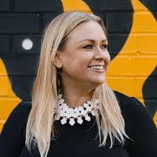 Naomi Pollard's Instagram, Twitter & Facebook