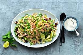 Met Couscous Kun Je Eindeloos Varieren Ook Lekker Met Tonijn Verse Kruiden En Bonen Heerlijk Na Een Warme Lentedag Rece Soul Food Tonijn Vegetarisch Eten