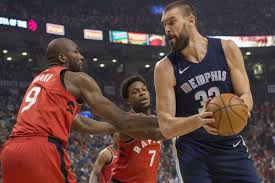 Lowry played just eight minutes monday before exiting, with four points and an. Toronto Raptors Vs Memphis Grizzlies Preview Start Time And More Raptors Hq