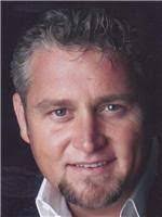 Shawn Cotten's Instagram, Twitter & Facebook