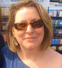 Leslie Gumbs's Instagram, Twitter & Facebook