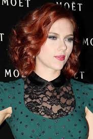 Sultry red for classy ladies are you ready for smoking hot looks? Beauty Sjohansson Red Hair Pretty Skin Pa 2011 Jpg 592 888 Scarlett Johansson Red Hair Hair Color Auburn Auburn Hair