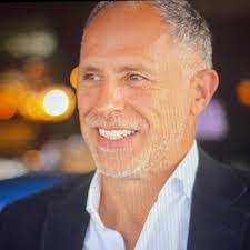 Jerry Starling's Instagram, Twitter & Facebook