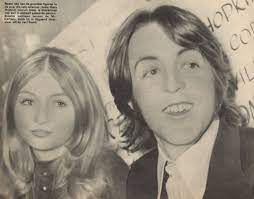 13 February 1969 - London Post Office Tower, Mary Hopkin's debut album Postcard - Beatles and Solo Photos Forum