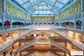 The la samaritaine in paris is reopening in april 2020 with a luxury hotel. Zaykekszrp4cmm