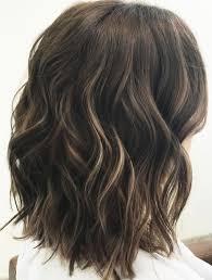 Medium Wavy Brunette Hairstyle Haircut For Thick Hair Curls For Medium Length Hair Wavy Hairstyles Medium