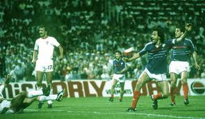 Prancis akan menjalani laga kandang serasa tandang dengan menghadapi jerman di allianz arena, munich, untuk laga pembuka grup f di euro 2020. Prancis Kelanjutan Siklus 16 Tahun Dan Kenangan 1984 Di Piala Eropa 2016 Pandit Football Indonesia