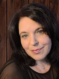 Wir sind DER Tortenkünstler Deutschland e.V. Gemeinsam mit unserem Team aus  unglaublich talentierten Juroren und begeisterten Hobby- und Profibäckern  widmen wir uns unserer Leidenschaft und fördern uns gegenseitig. Komm zu  uns und