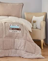 Dekorasyona uygun modeller kullanmak için renk ve desen uyumu içeren modelleri kullanabiliyorsunuz. Karaca Home Mood Bej Cift Kisilik Cotton Comfort Uyku Seti Karaca