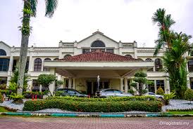 Tanjung rhu resort, nestled in the shade of casuarinas over 2.5km white sandy beach, is one of asia's finest boutique resort renowned for its scenic views, impeccable service and gourmet fine dining. A Restful Retreat Among The Rolling Greens And Fairways At Tanjong Puteri Golf Resort Magistrate æ‚å¿—å¤§äºº