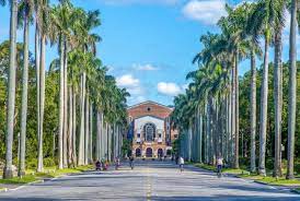 It consists of 11 colleges, 56 departments, 111 graduate institutes. ä¸€æ¬¡çœ‹æ‡‚å°å¤§æ ¡é•·çˆ­è­° é—œéµ354å¤©å…¨è¿½è¹¤ å¤©ä¸‹é›œèªŒ