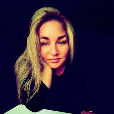 Vacation couldn't have ended any better. As we headed to our gate at the  Fort Lauderdale airport, we ran into Presley Mullinax and her mom Kim from  Myrtle Beach so naturally we