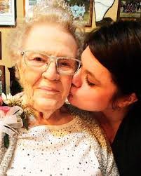 Clara Gardner's Instagram, Twitter & Facebook