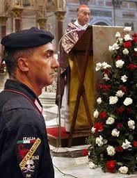 From wikimedia commons, the free media repository. Un Momento Dei Funerali Di Stato Dei Caduti Nell Attentato A Nassiriya Nella Basilica Di San