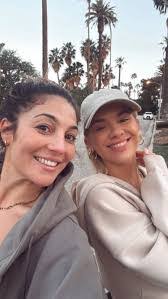 Katie Tanner's Instagram, Twitter & Facebook