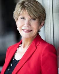 Donna Evers's Instagram, Twitter & Facebook