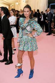 She is the recipient of several accolades. Alicia Vikander Starportrat News Bilder Gala De