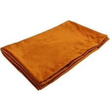 The optimal quality burnt orange blanket available here are made using the finest fabrics to ensure that you stay warm but not at the cost of skin rashes or other irritations such as wool unraveling. Mcalister Textiles Verbrannter Oranger Samt Wurfdecke