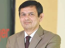 Asia Louis's Instagram, Twitter & Facebook