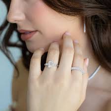 Three-Stone Engagement Ring CONFIG.11122497 14KW Wooster