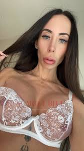 Imogen Knox independent private escort - Scarlet Blue